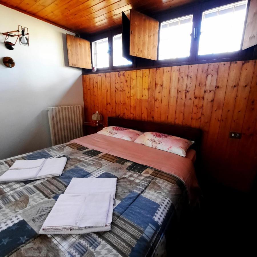 La Capanna Apartment Margno Bagian luar foto