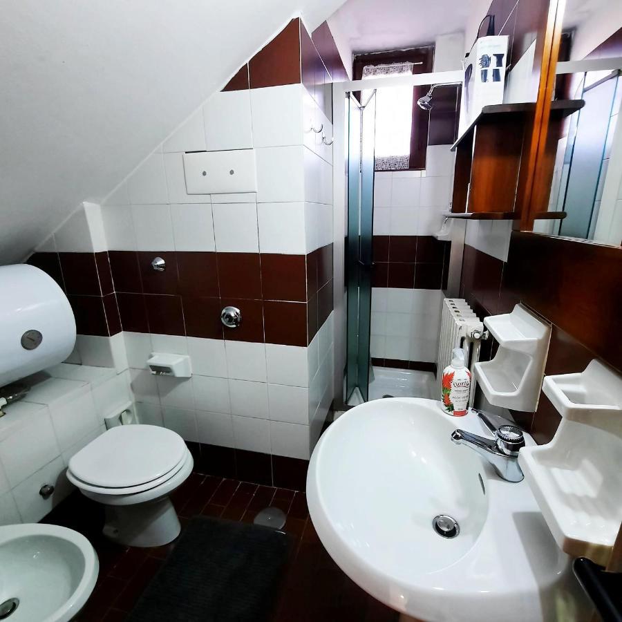 La Capanna Apartment Margno Bagian luar foto