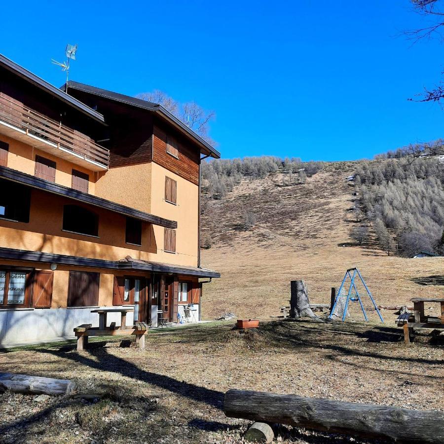 La Capanna Apartment Margno Bagian luar foto