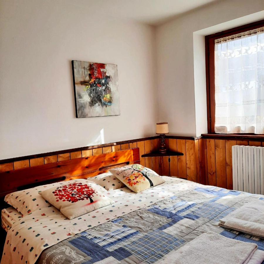 La Capanna Apartment Margno Bagian luar foto